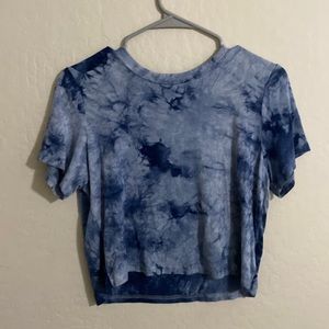 blue tie-dye cropped tee shirt